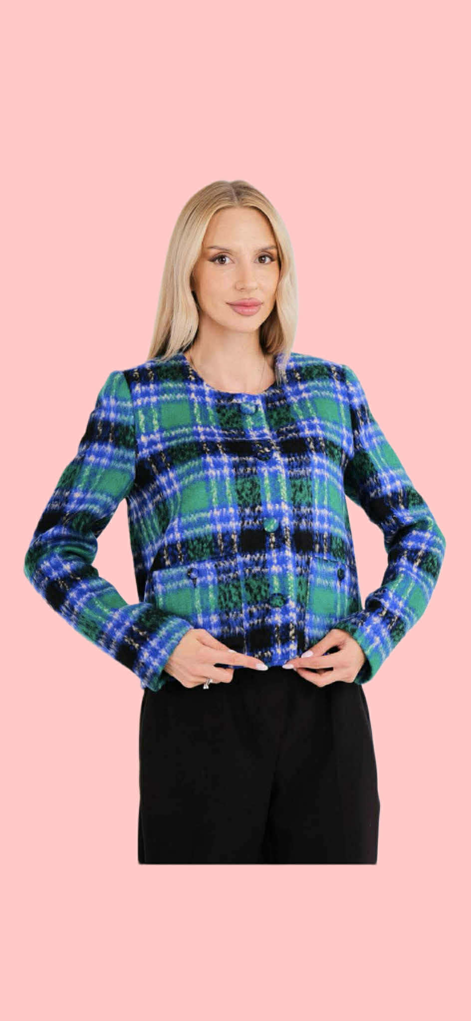 Късо Дамско Сако/Блейзър от Букле със Синьо-Зелено Каре